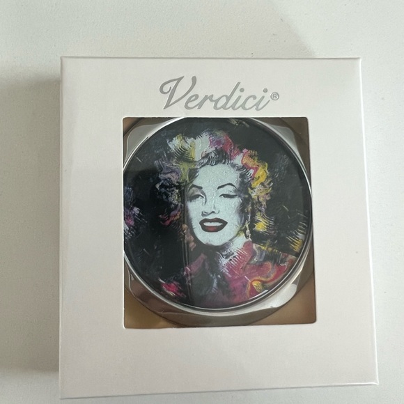 Verdici new in box. Compact… mirror - Picture 2 of 5